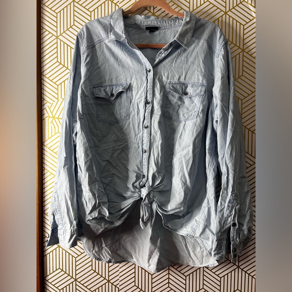 Torrid Button Up 3X - Picture 2 of 4